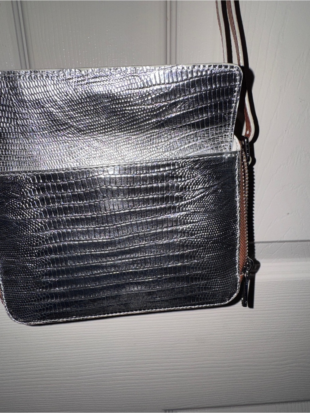 Brahmin Silver Metallic Brown Leather Lizard Embossed Crossbody Organizer Bag - Picture 15 of 15